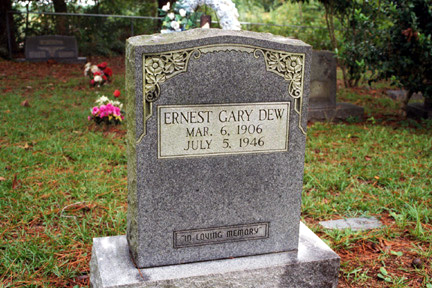 Ernest Gary Dew (1906-1946) gravestone.<br>Source: Allen Dew, Creedmoor, North Carolina