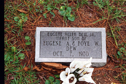 Eugene Allen Dew Jr (1970) gravestone.<br>Source: Allen Dew, Creedmoor, North Carolina