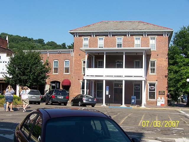 Dew Hotel in Nelsonville, Ohio. Picture taken in July 2007.<br>Source: Sheryle Ann Williams Dew