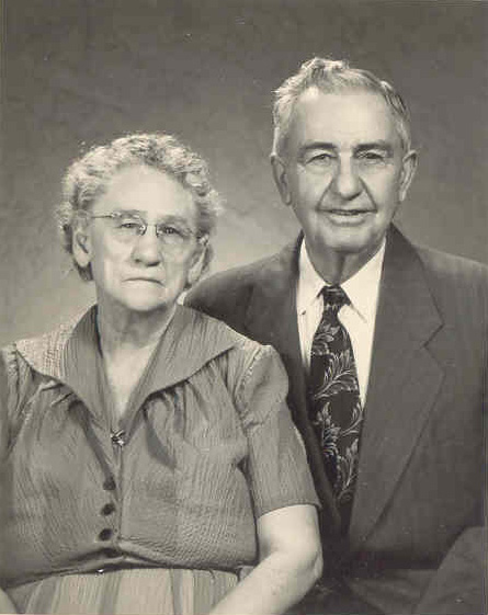 James Albert Dew (27 Jul 1880 - 10 Oct 1953) ) and his wife Amy Henrietta Bogar Dew (20 Jan 1883 - 1