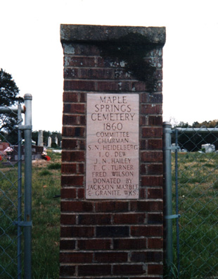 Maple Springs Cemetery entrance gate.<br>Source: Thomas Dew, Memphis, Tennessee