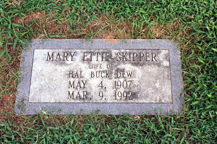 Mary Ettie Skipper Dew (1907-1992) gravestone.<br>Source: Allen Dew, Creedmoor, North Carolina