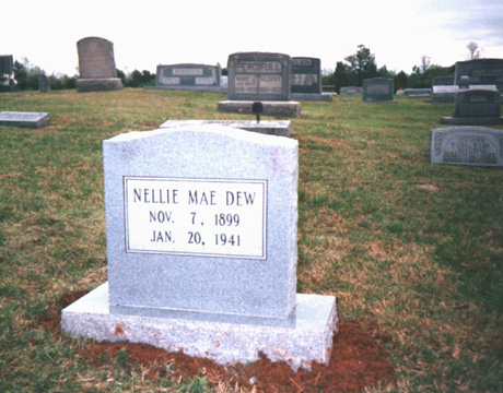Nellie Mae Dew (7 Nov 1899 - 20 Jan 1941) gravestone at Maple Springs Cemetery. This marker replaced