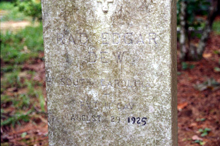 Radner Edgar Dew (189?-1925) gravestone.<br>Source: Allen Dew, Creedmoor, North Carolina