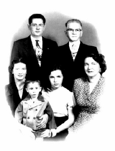 Richard Aaron Dew family 1952.<br>Source: Richard Aaron Dew