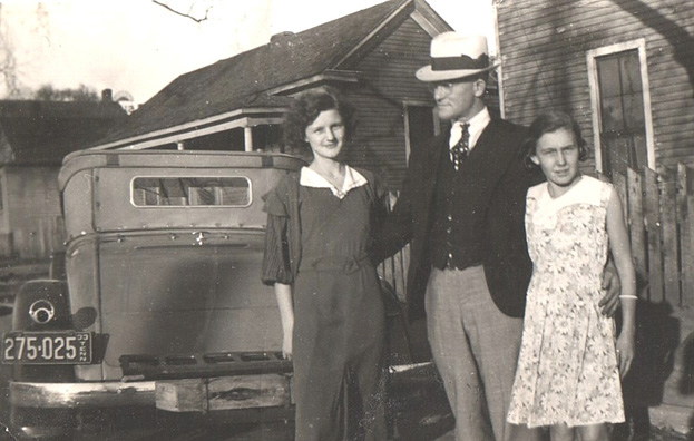 Ross Winer Dew family. On the left is his wife Wilma Elder Dew and on the right is their daughter Wi