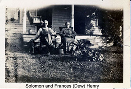 Frances Dew Henry (1857-1939) and Solomon Henry (1851-1942). Picture probably taken about 1932. Fran
