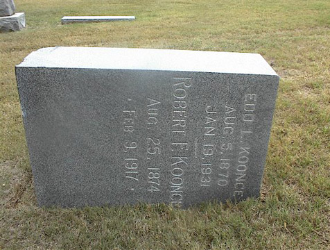 Edd L. Koonce (5 Aug 1870 - 19 Jan 1931) and Robert F. Koonce (25 Aug 1874 - 9 Feb 1917) gravestone 
