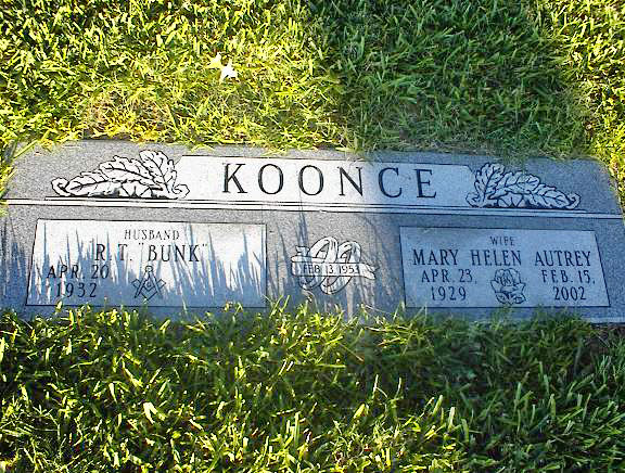 R.T. (Bunk) Koonce (20 Apr 1932 - ) and Mary Helen Autrey Koonce (23 Apr 1929 - 15 Feb 2002) gravest