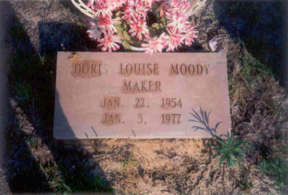 Doris Louise Moody Maker (1954-1977) gravestone at Bermuda Cemetery, Dillon Co. SC. Source: Jane Moo