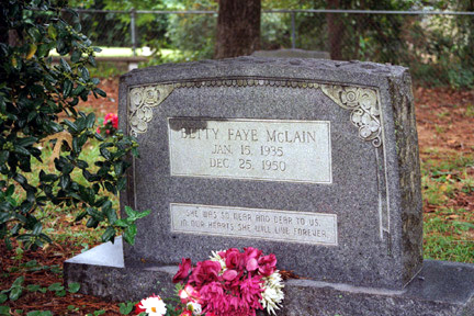 Betty Faye McLain (1935-1950) gravestone.<br>Source: Allen Dew, Creedmoor, North Carolina