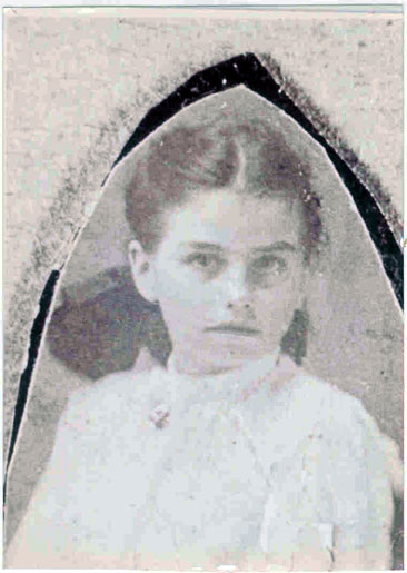 Virginia Myrtle Dew Moody (1898-1972) - At age 12. <br>Source: Jane Moody Randall