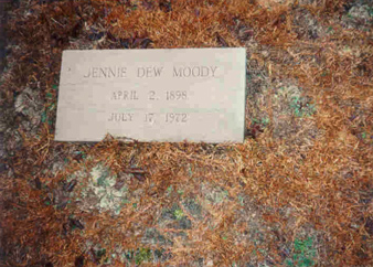 Virginia Myrtle Dew Moody (1898-1972) gravestone at Bermuda Cemetery, Dillon Co. SC. <br>Source: Jan