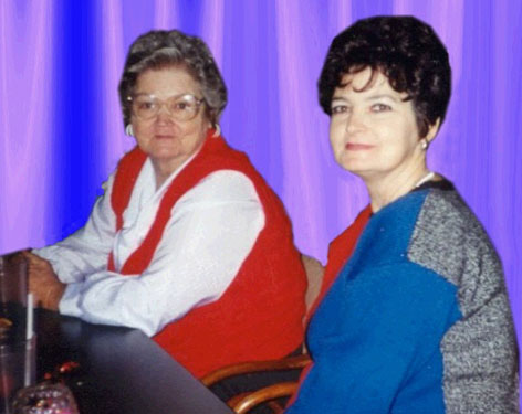 Bettie Virginia Koonce Tatum (14 Jan 1931 - 11 Oct 1999) and daughter Vicky. Photo taken December 19