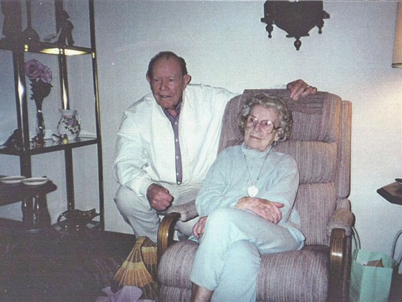 Evans Harlan Wann and sister Phylena Wann Muncy. These are two of the eleven children of Dora Evans 